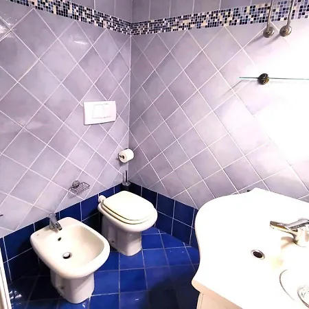 Mono Le Lecce 53 Iris Apartment