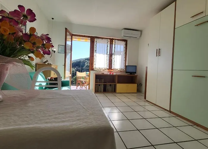 Mono Le Lecce 53 Iris Apartman